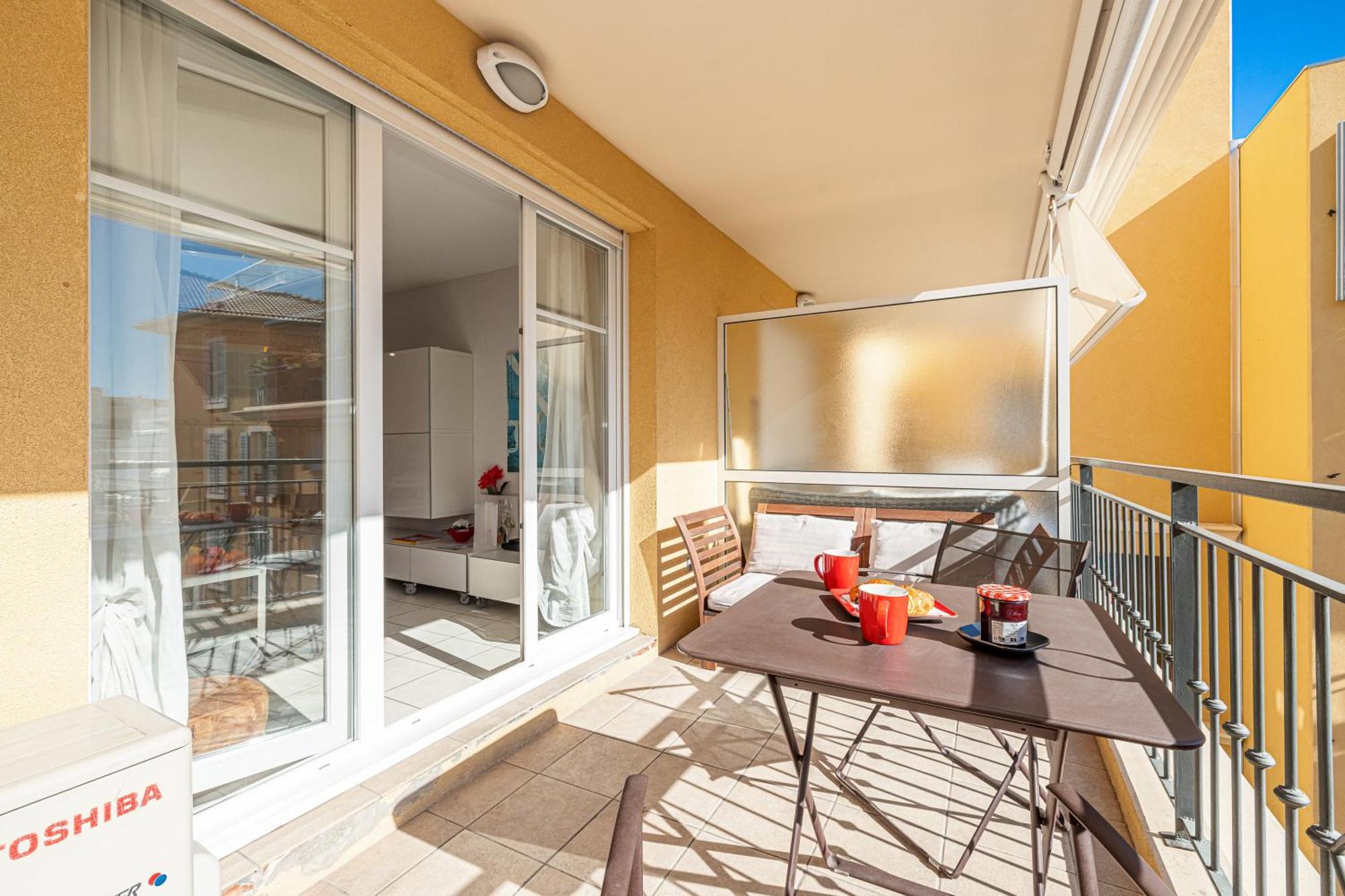 Royal Sunny 200m From - Happy Appartement *